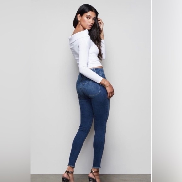 NWT Good American Good Curve Jeans - Picture 2 of 7